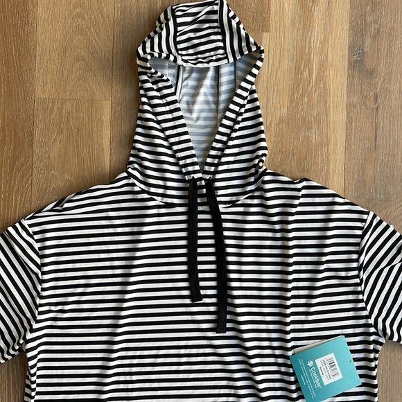 NWT. Coolibar. Waikal Swim Hoodie. UPF 50+ Quick dry. Black and white stripe. - Picture 8 of 9